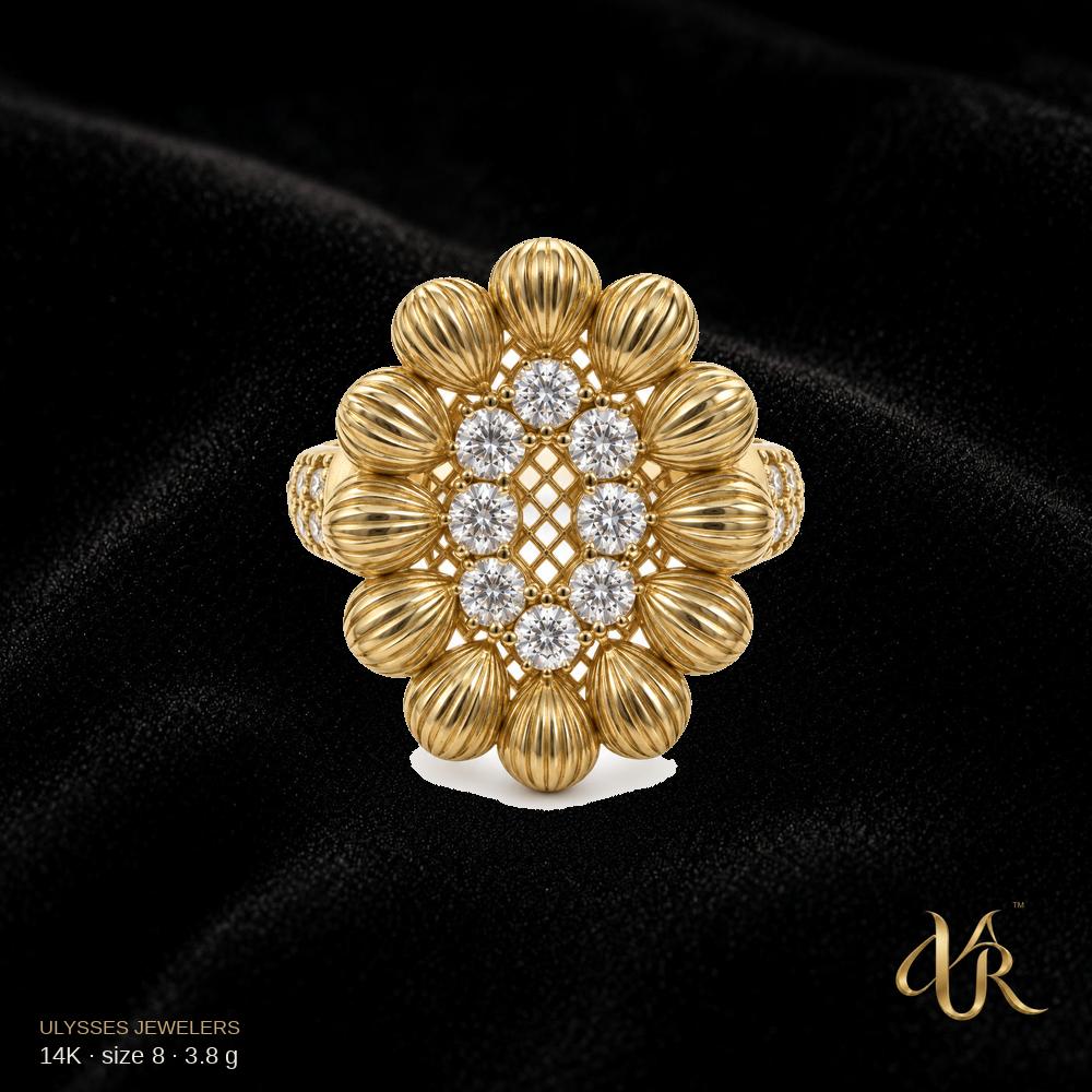 14K Women's Gold Ring, size 8, 3.8 g
