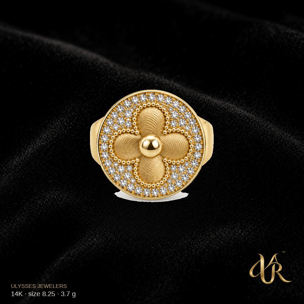 14K Women's ring, size 8.25, 3.7 g