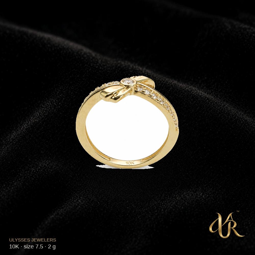 10K Women's Gold Ring, size 7.5, 2 g B