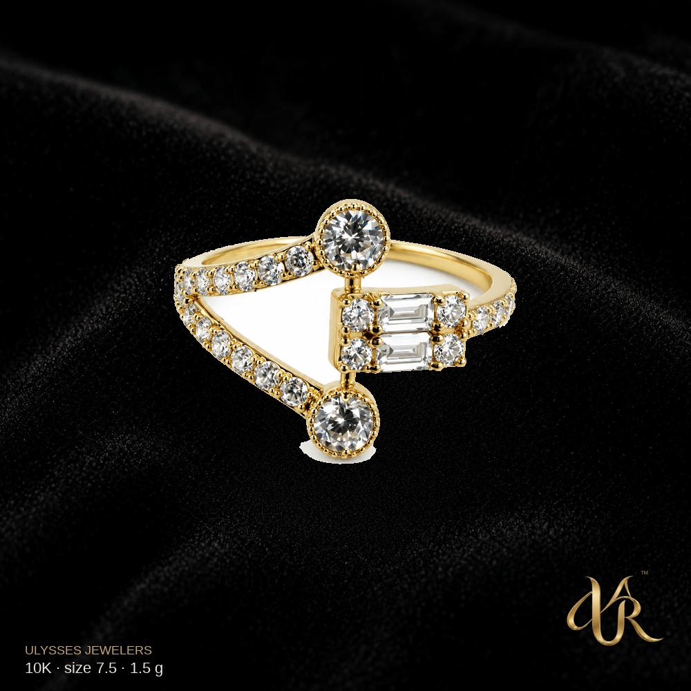 10K Women's ring, size 7.5, 1.5 g A