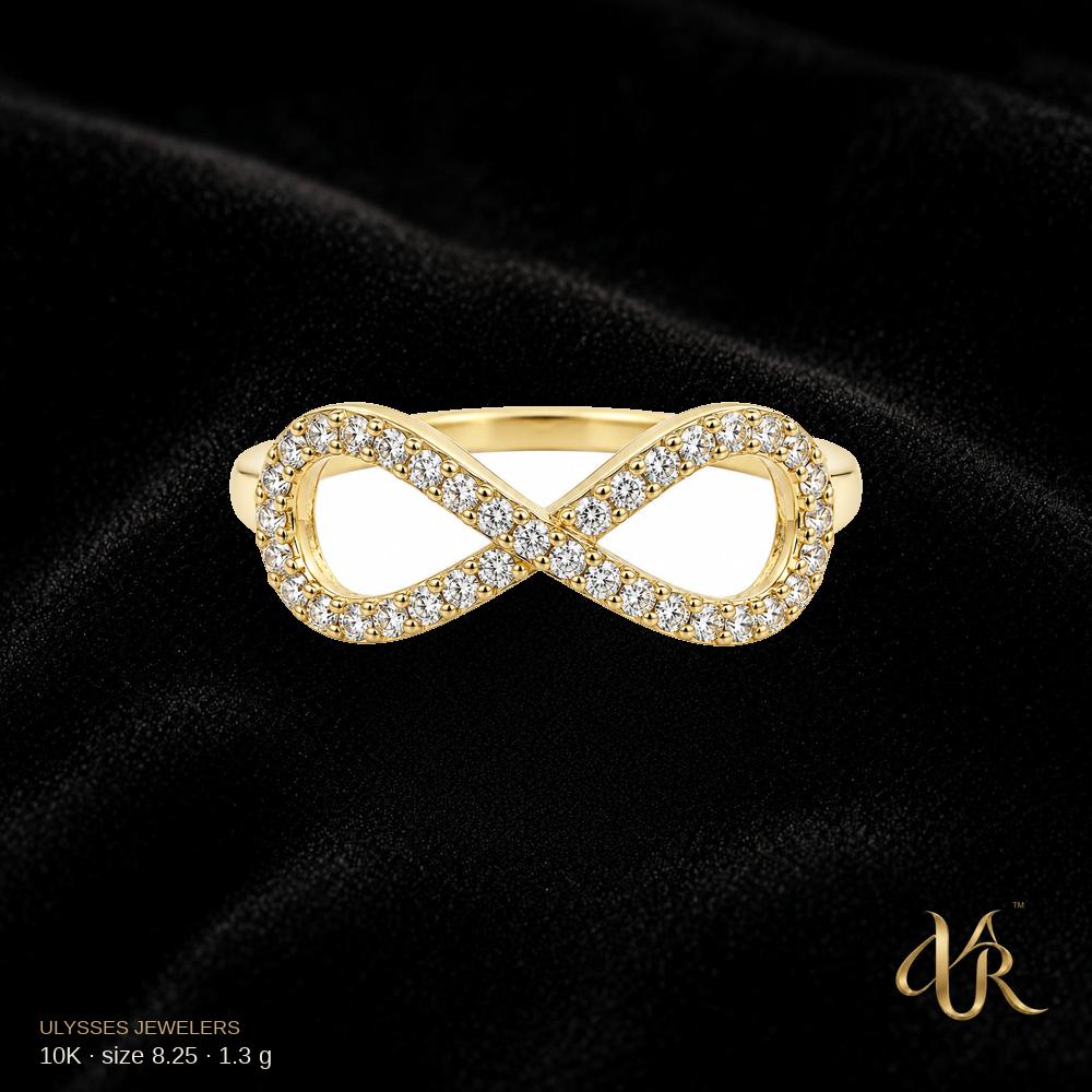 10K Women's Gold Ring, size 8.25, 1.3 g
